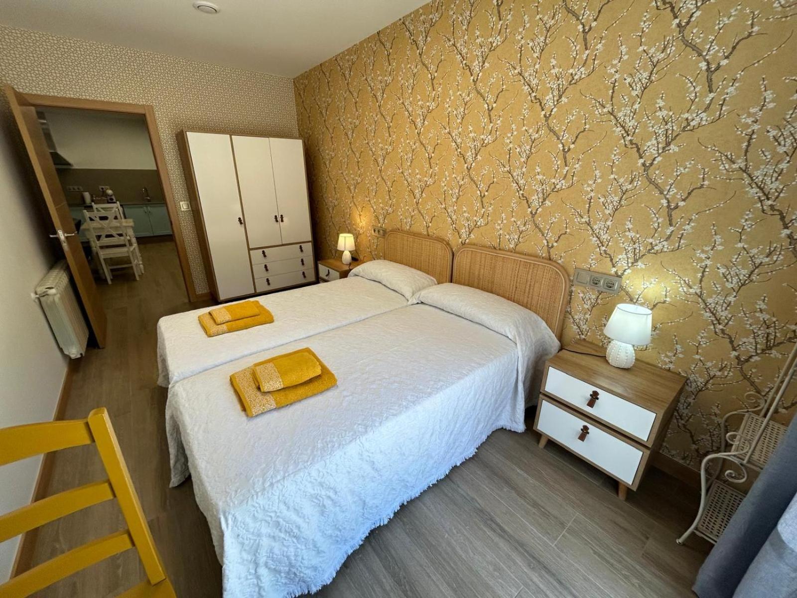 Apartamentos Torres Del Milladoiro Amés Eksteriør bilde